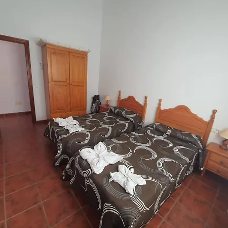 Casas Rurales Amparo Las Hayas-3
